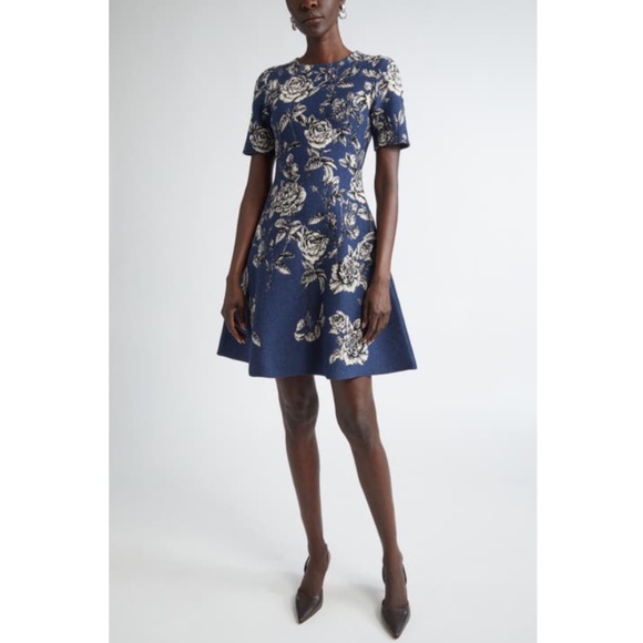 Oscar de la Renta Rose Printed Jacquard Dress Indigo White Medium NWT 25SN112DRJ - Picture 1 of 17